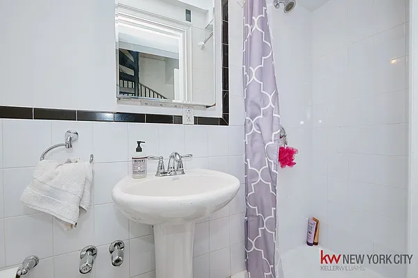 Rented by Keller Williams NYC | media 19