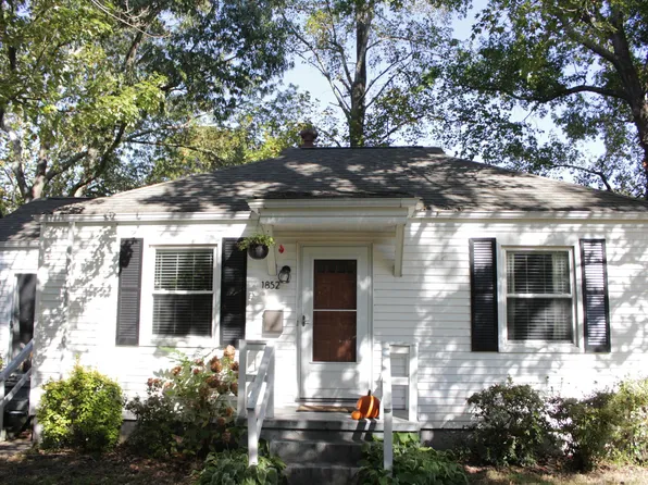 1852 S Streamline Dr, Virginia Beach, VA 23454