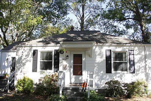 1852 S Streamline Dr Photo 1