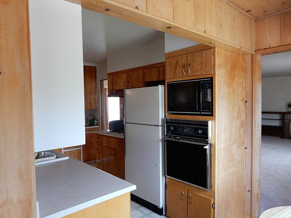 5th image of 986 4th Ave N