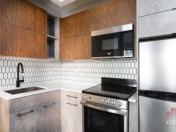 5th image of 2033 1st Ave #2D
