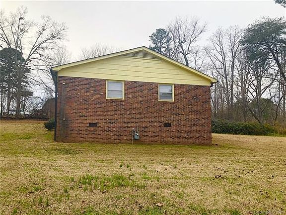 4th image of 211 Seitz Dr