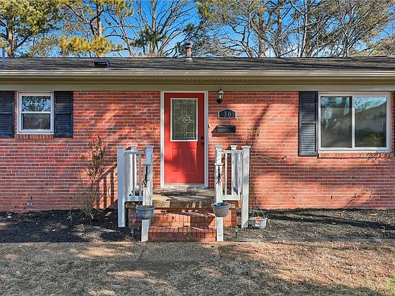 2nd image of 30 Meadowbrook Dr