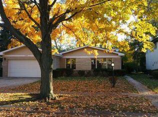 3143 Greenleaf Ave, Wilmette, IL