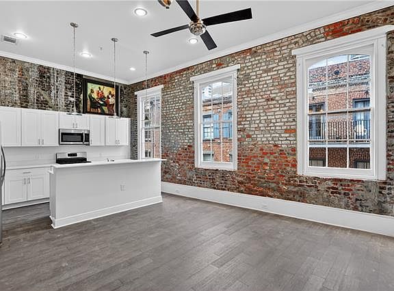 3rd image of 229 N Peters St #301