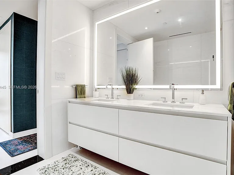 300 Biscayne Boulevard Way #2106W — Photo 24