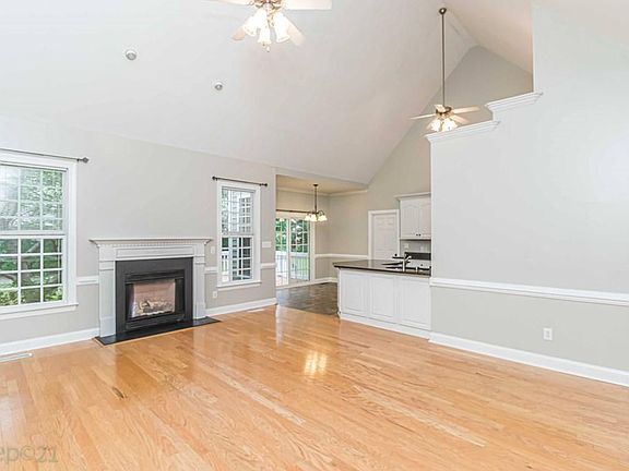 5th image of 402 Morgan Trace Ln