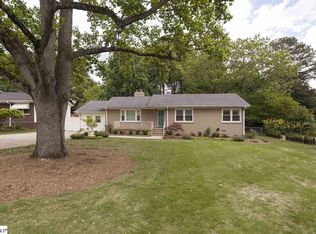 11 Cardinal Dr, Taylors, SC 29687