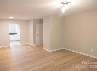 6100 Heathstone Ln APT B, Charlotte, NC 28210
