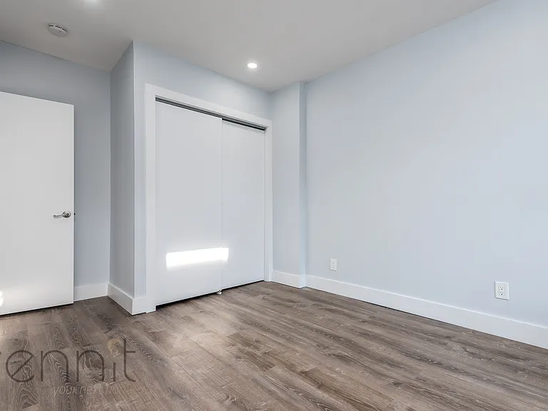 320 Throop Ave #2 — Photo 19