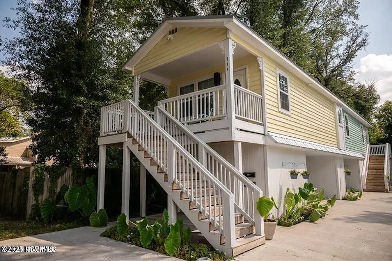 1 bed, 1.0 bath, $1,600 — Photo 1