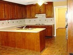 4th image of 135 Glenclairn Ct