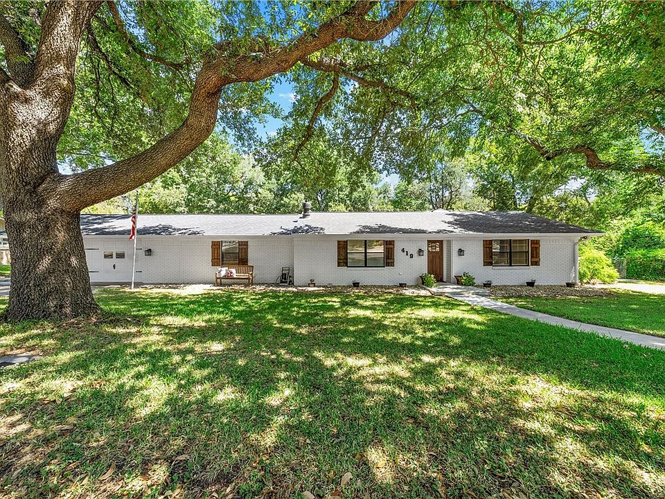 1st image of 419 Brookwood Dr
