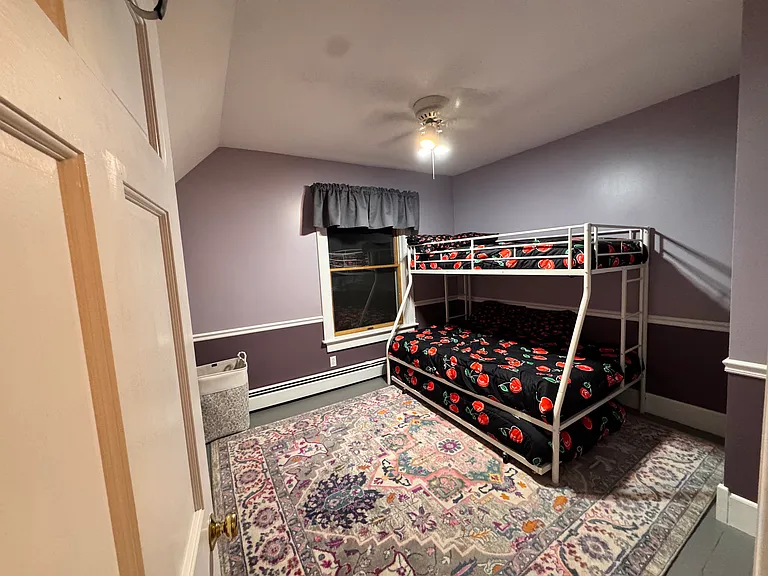 546 Webster St — Photo 8