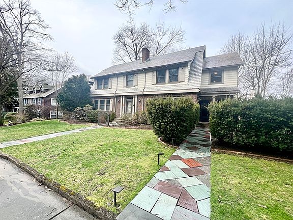 3rd image of 87 Atwood Ave #2