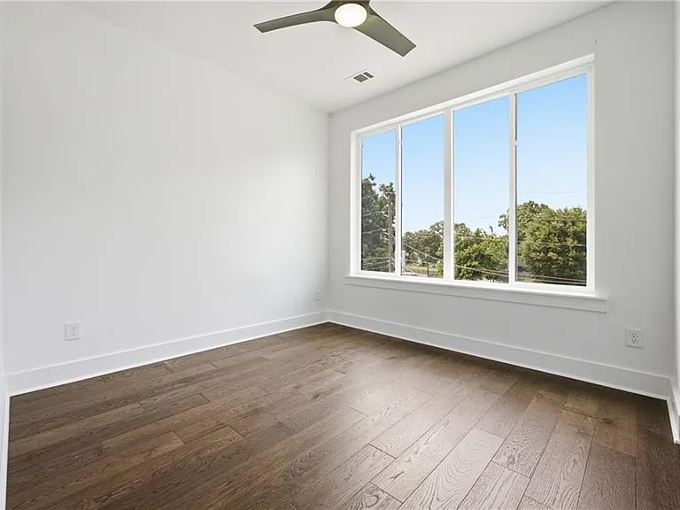211 Bass St SW #10 — Photo 23