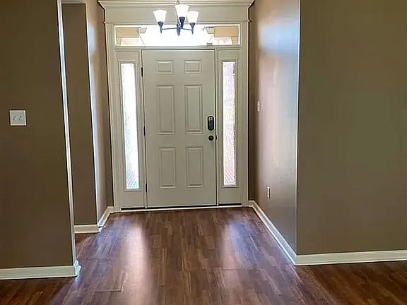 3rd image of 2107 Magna Carta Ln
