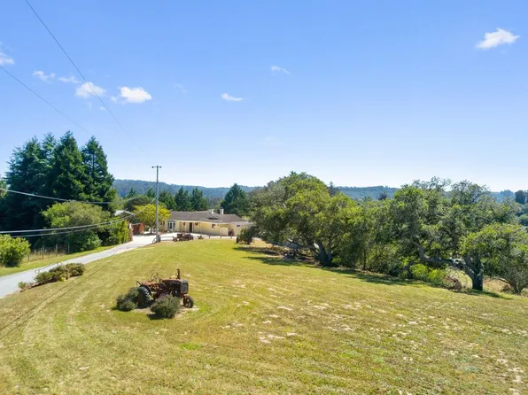 3230 Hillman Ln, Royal Oaks, CA 95076