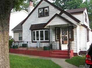 570 Seaman Ave, North Baldwin, NY 11510