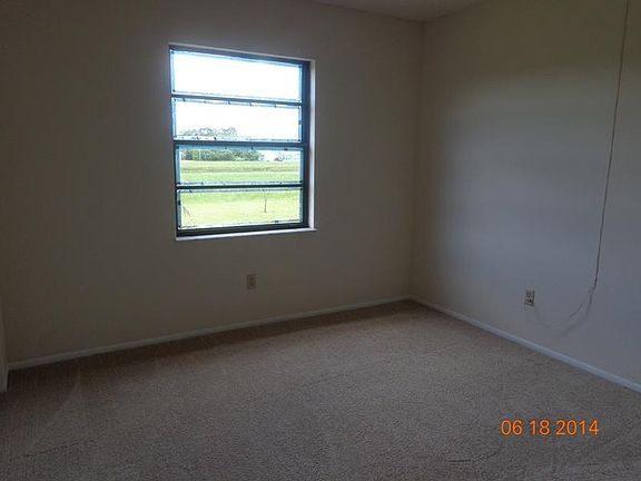 5th image of 1549 SE S Balcourt Court
