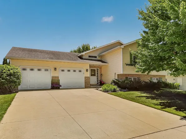 4462 Durham Ln NW, Rochester, MN 55901