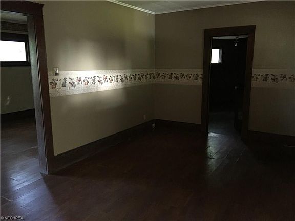 3rd image of 830 Huffman Sq NE