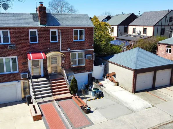 53-12 194th Street, Fresh Meadows, NY 11365