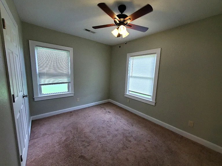 1634 Peartree Rd — Photo 10