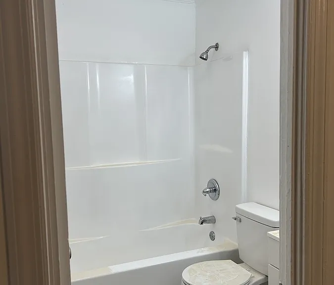 1006 William Dr — Photo 10