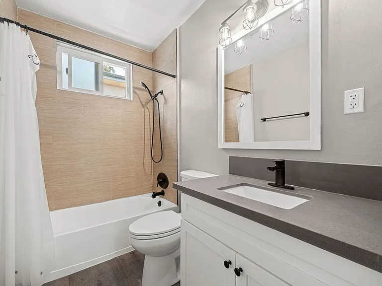 4018 & 4024 S Gelber Pl — Photo 15