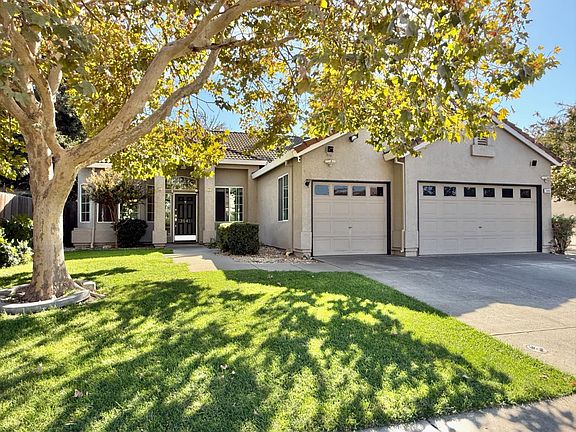 2nd image of 3941 Vancouver Cir