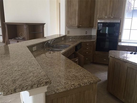 3rd image of 22980 Shady Knoll Dr