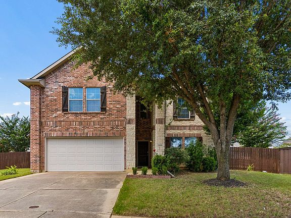 3rd image of 3800 Windy Point Dr