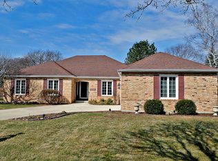 2020 Middleton Dr, Wheaton, IL