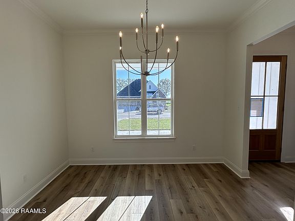 4th image of 202 Central Village Way