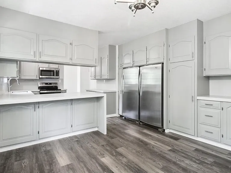 1040 Creek Dr — Photo 31