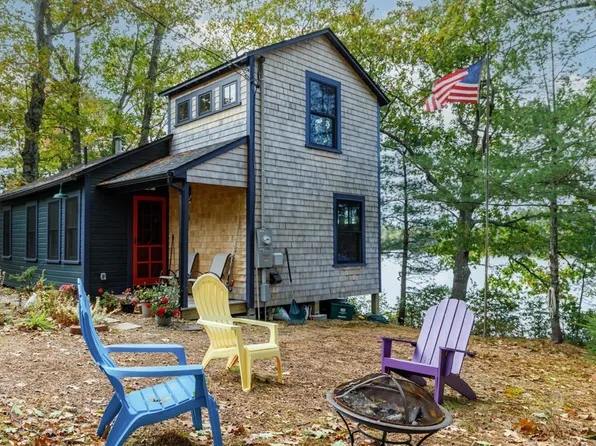 213 Ashby Rd, Ashburnham, MA 01430