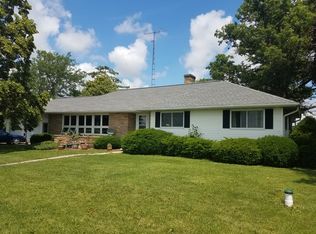 9189 Cherry Valley Rd, Kingston, IL 60145