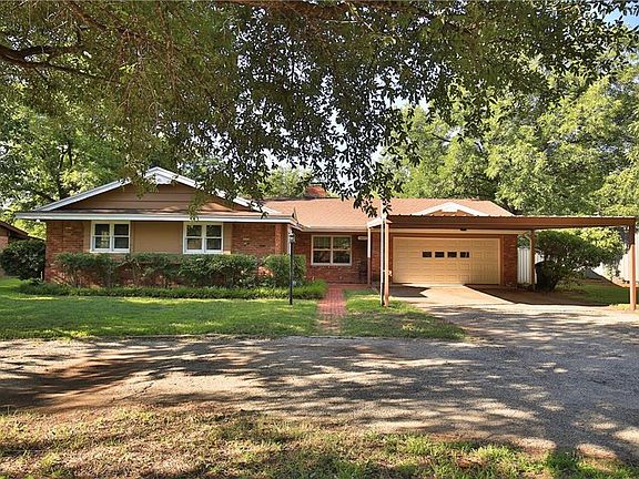 2nd image of 657 Westwood Dr
