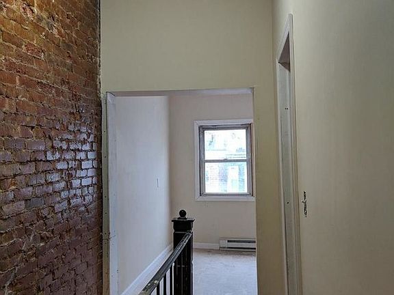 5th image of 2952 Kensington Ave #8584645