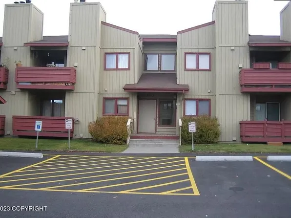 10250 Jamestown Dr #B-5, Anchorage, AK 99507