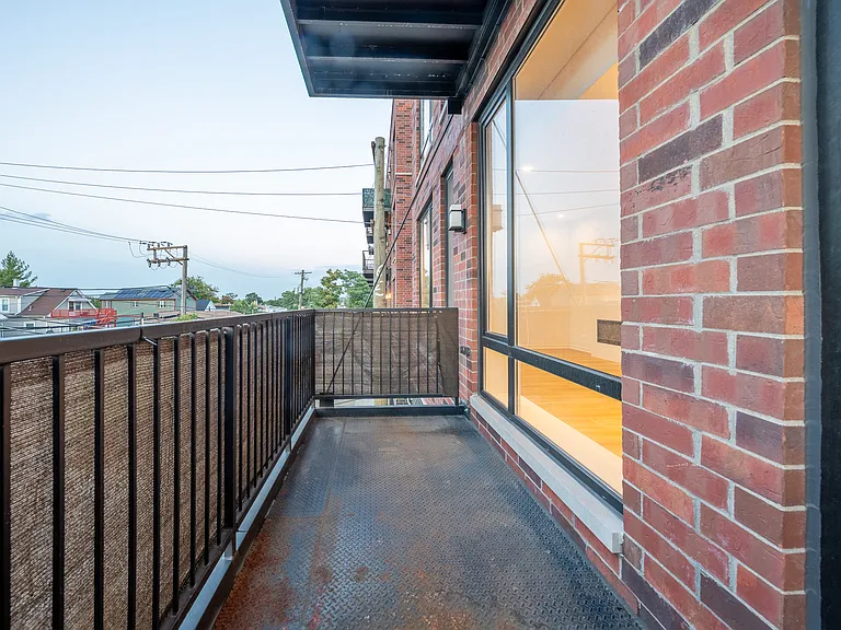 6338 W Belmont Ave #201 — Photo 11