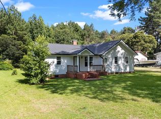 202 Woodard St, Kenly, NC 27542