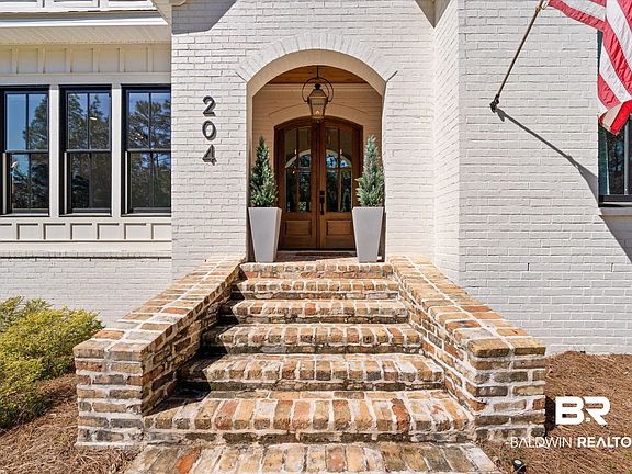 2nd image of 204 Camden Way