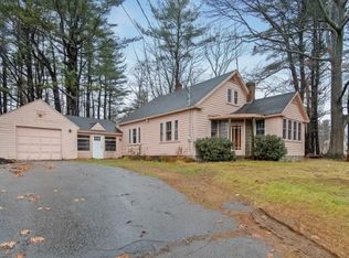 13 Foyes Ln, Kittery Point, ME 03905