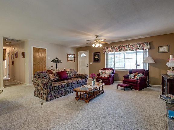 4th image of 20757 Willow Springs Dr