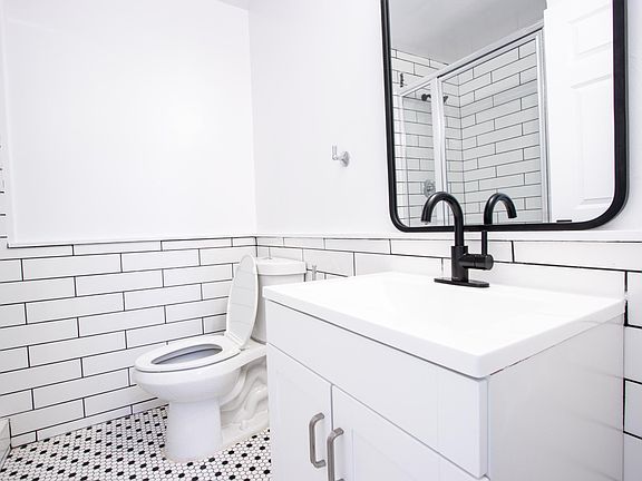5th image of 1342 N Highland Ave APT 2