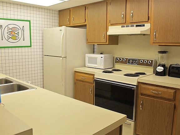 2nd image of 4908 Gulf Blvd