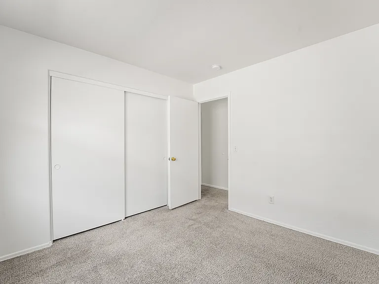 14929 W Port Au Prince Ln — Photo 11