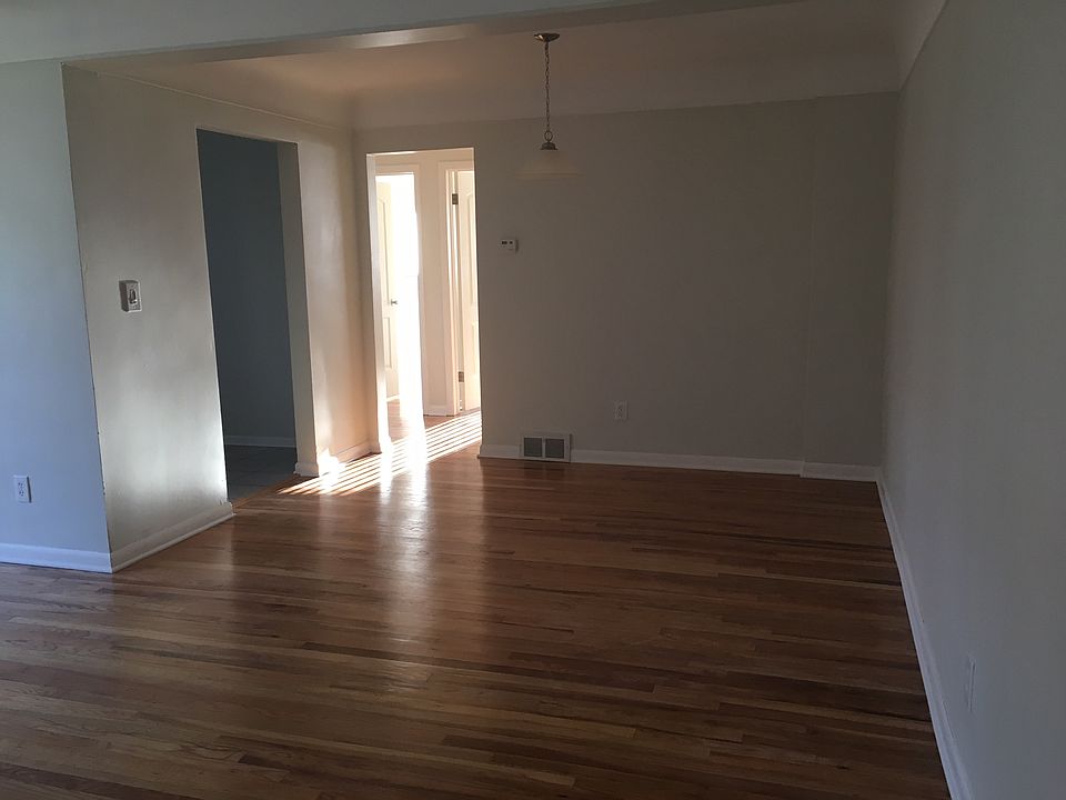 1st image of 1825 Gardenia Ave APT 6